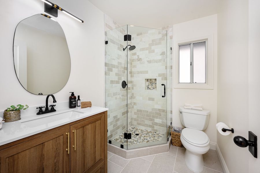 Accessible bathroom upgrade in Anderson, Alabama